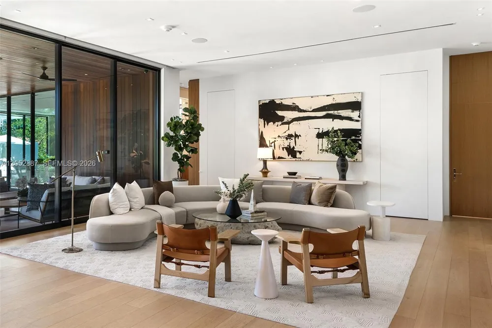 1420 W 23rd St Miami Beach, FL 33140
