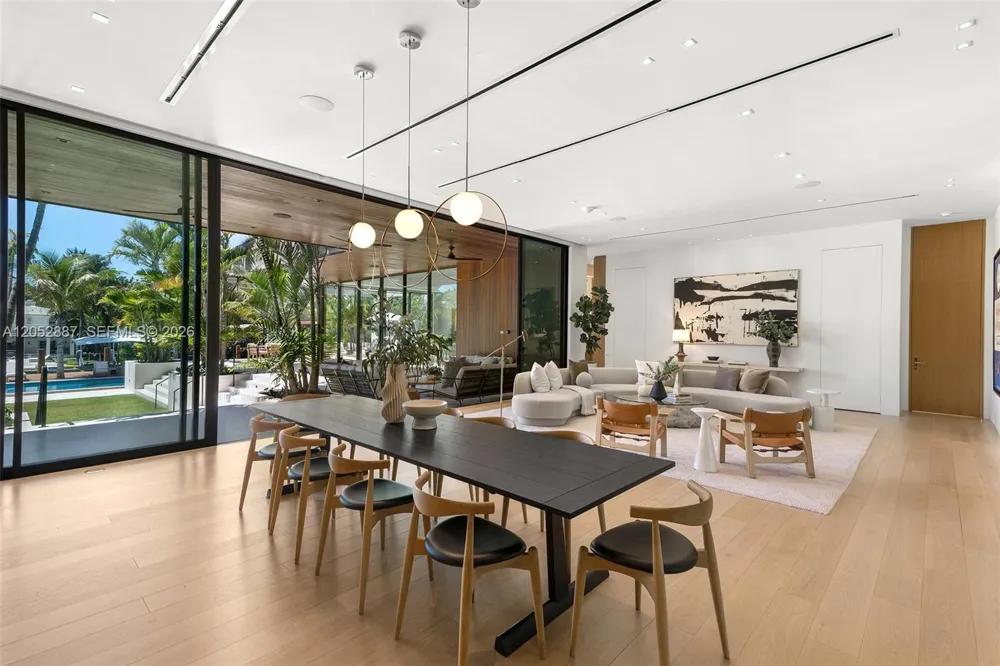 1420 W 23rd St Miami Beach, FL 33140