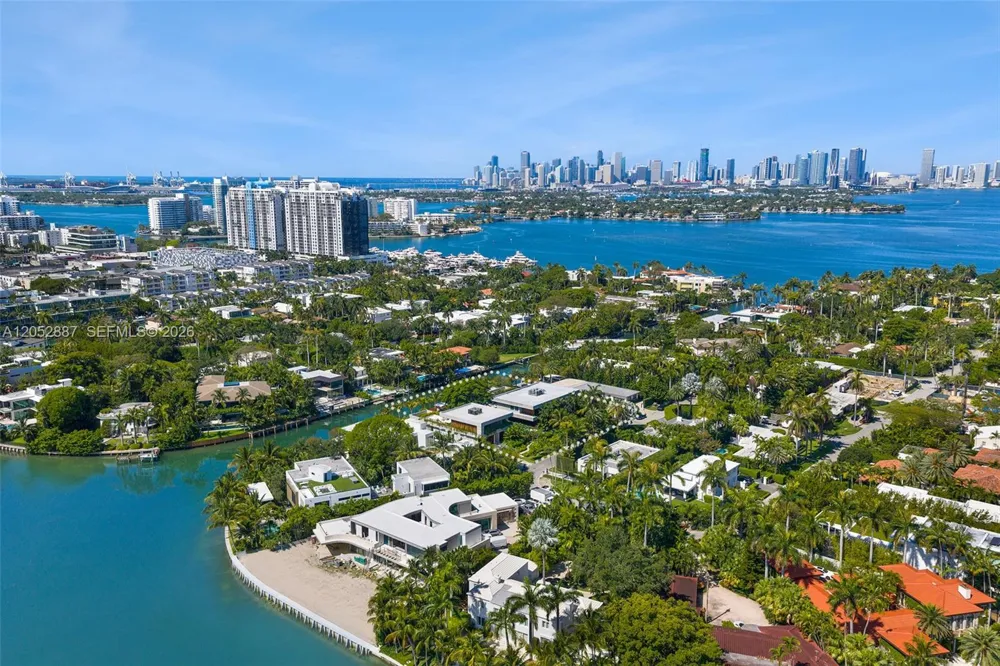 1420 W 23rd St Miami Beach, FL 33140