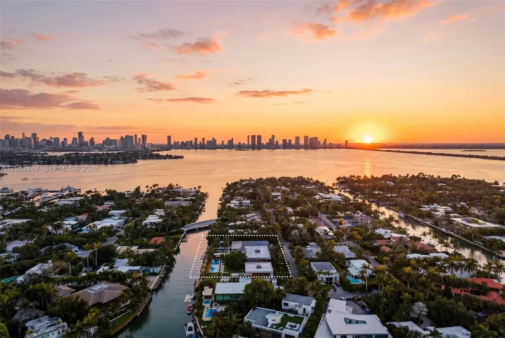 1420 W 23rd St Miami Beach, FL 33140