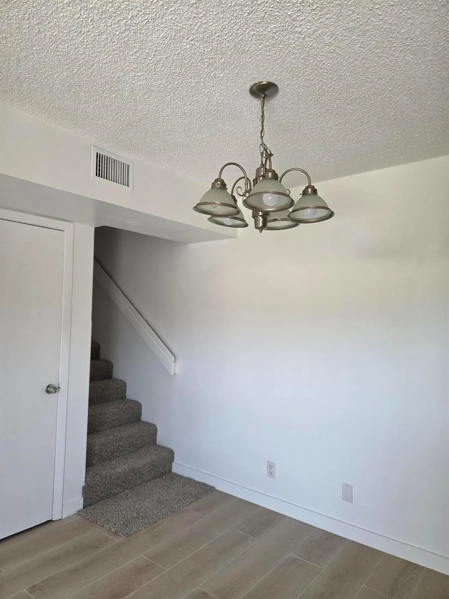 22 Springdale Circle Palm Springs, FL 33461