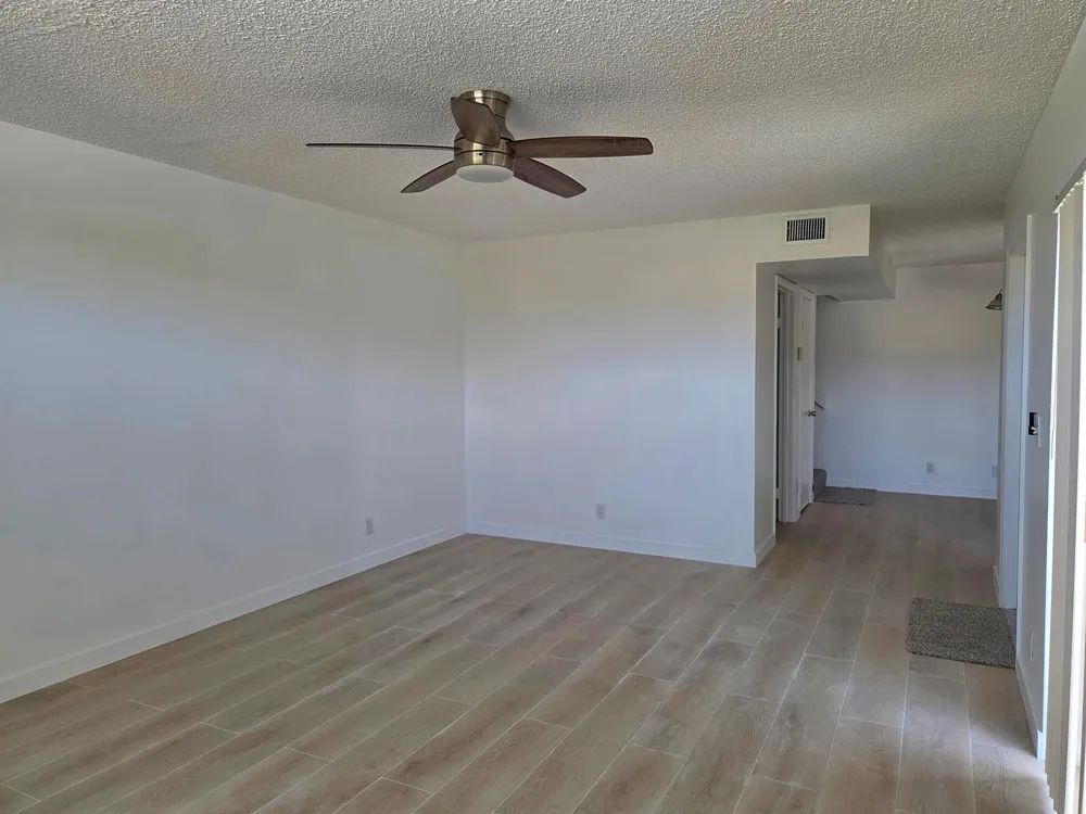 22 Springdale Circle Palm Springs, FL 33461