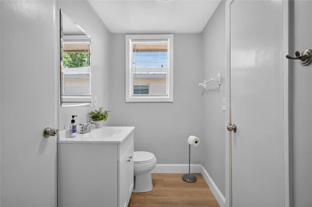 2947 GILLESPIE AVENUE Sarasota, FL 34234