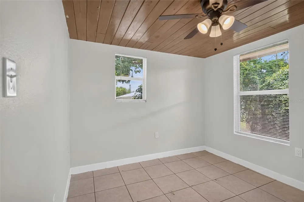 2947 GILLESPIE AVENUE Sarasota, FL 34234
