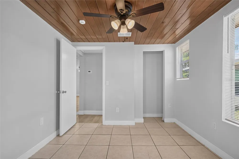 2947 GILLESPIE AVENUE Sarasota, FL 34234