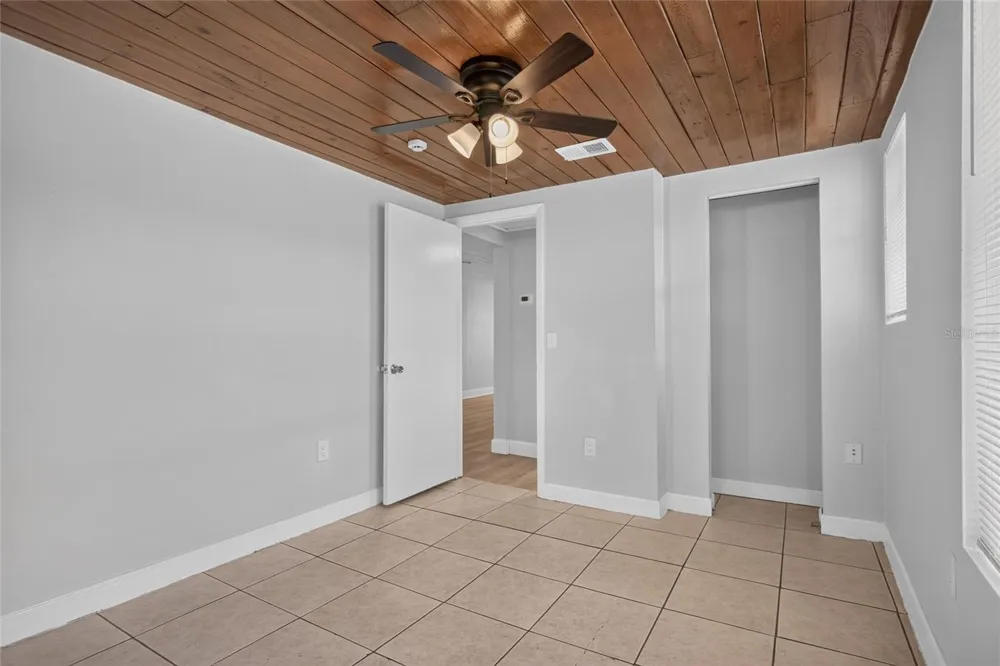 2947 GILLESPIE AVENUE Sarasota, FL 34234