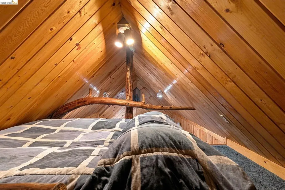 26457 Crystal Rd Long Barn, CA 95335