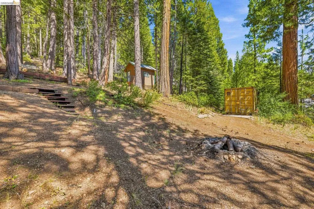26457 Crystal Rd Long Barn, CA 95335