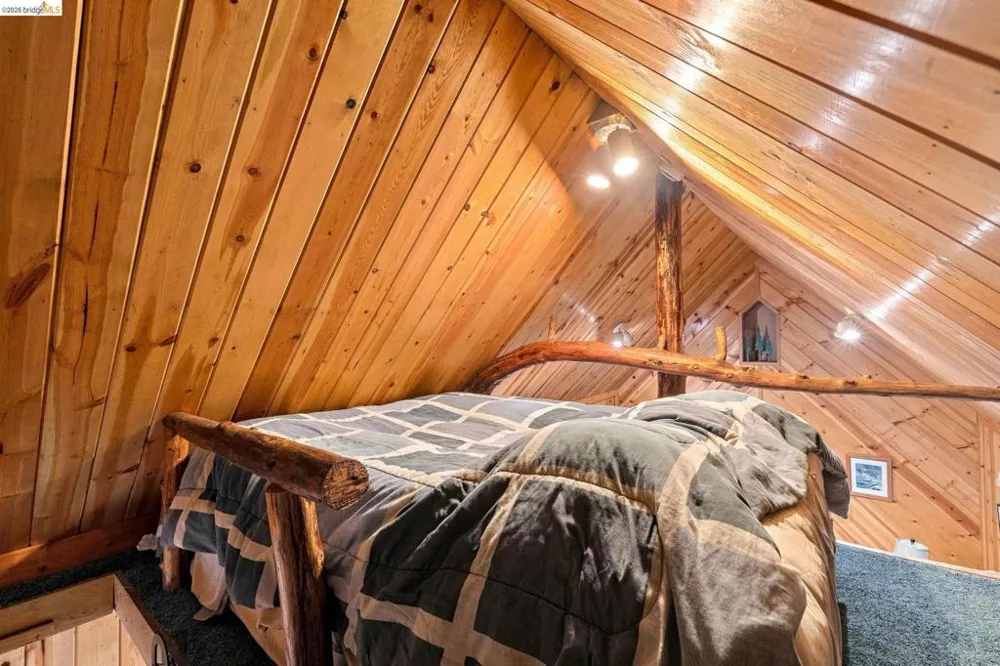 26457 Crystal Rd Long Barn, CA 95335