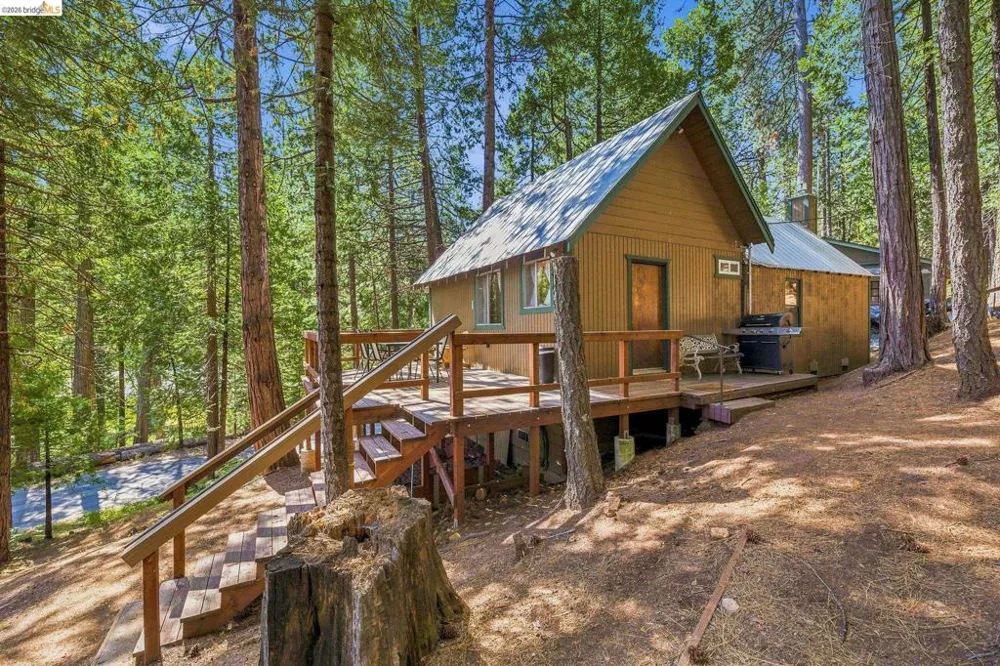 26457 Crystal Rd Long Barn, CA 95335
