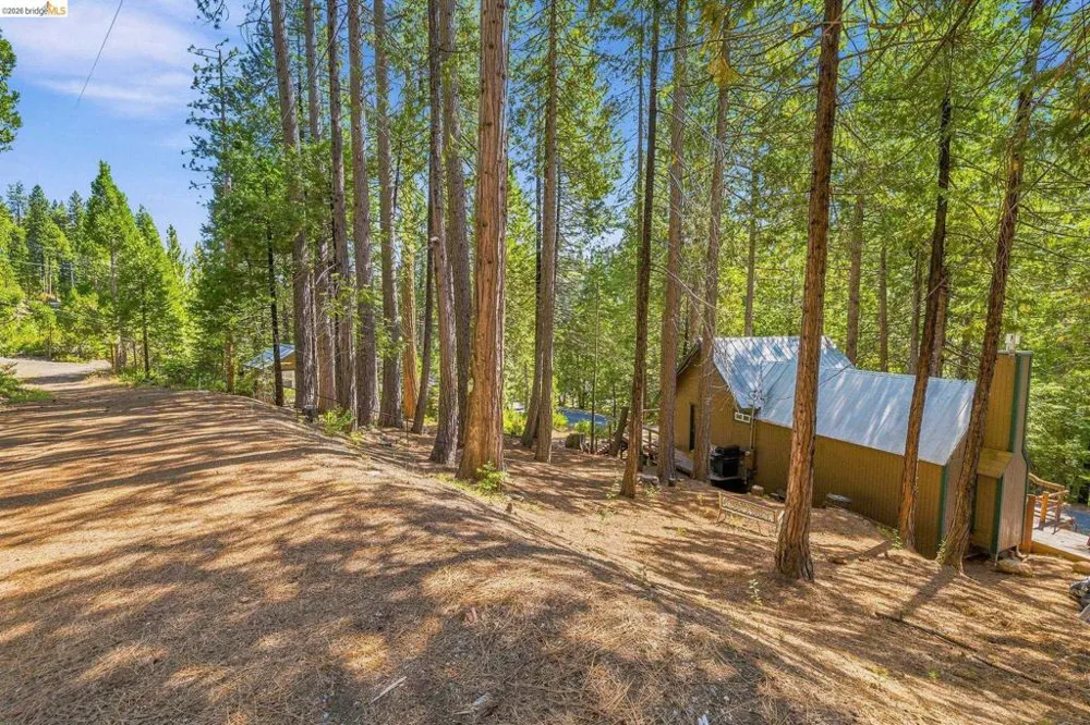 26457 Crystal Rd Long Barn, CA 95335