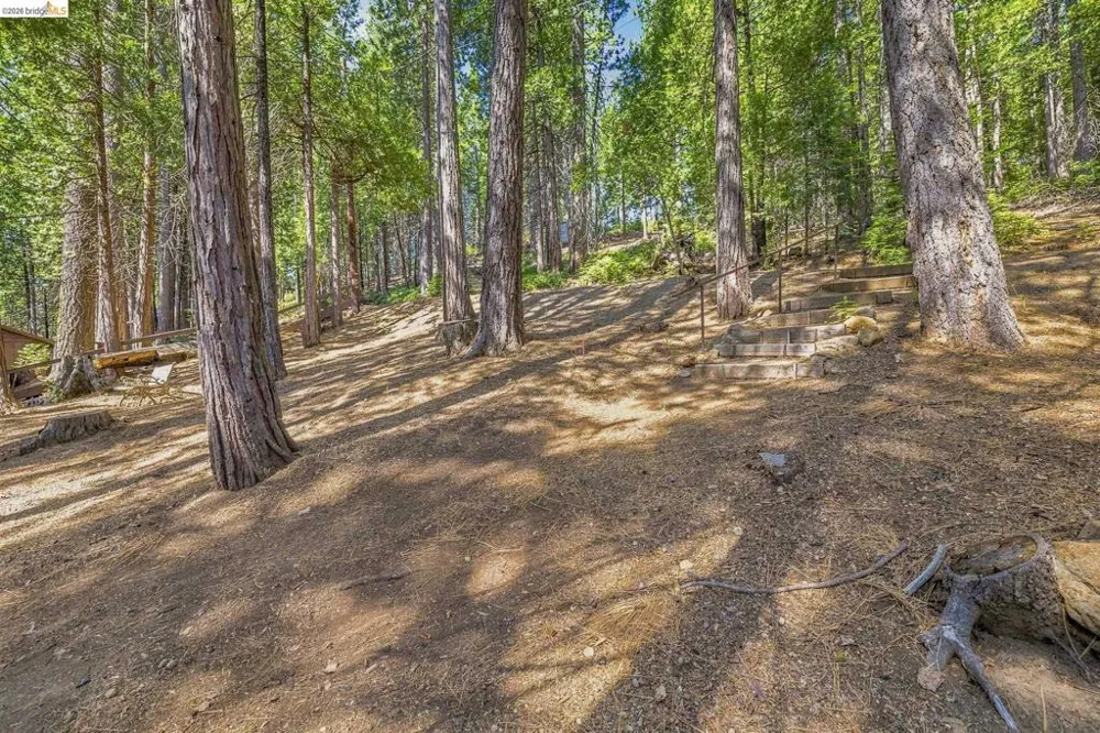 26457 Crystal Rd Long Barn, CA 95335