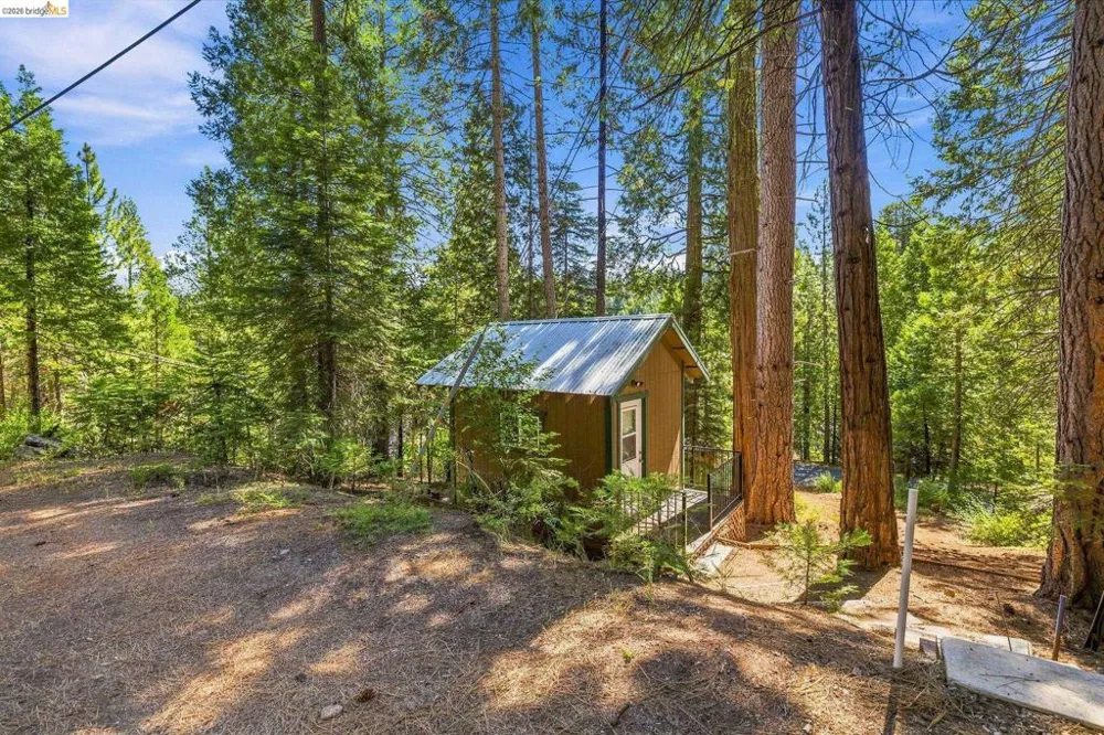 26457 Crystal Rd Long Barn, CA 95335