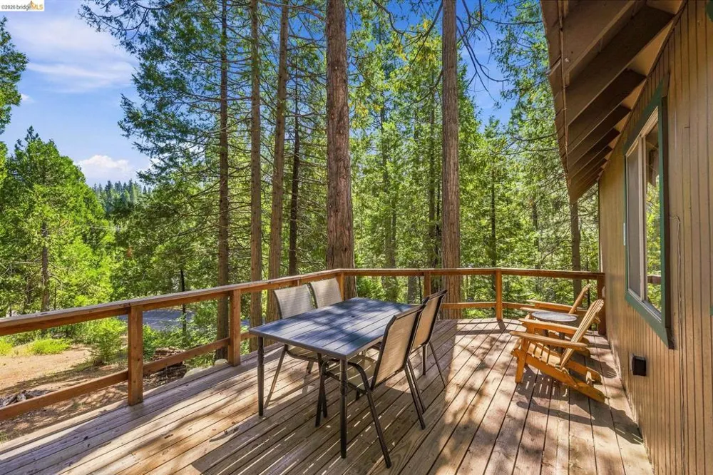 26457 Crystal Rd Long Barn, CA 95335