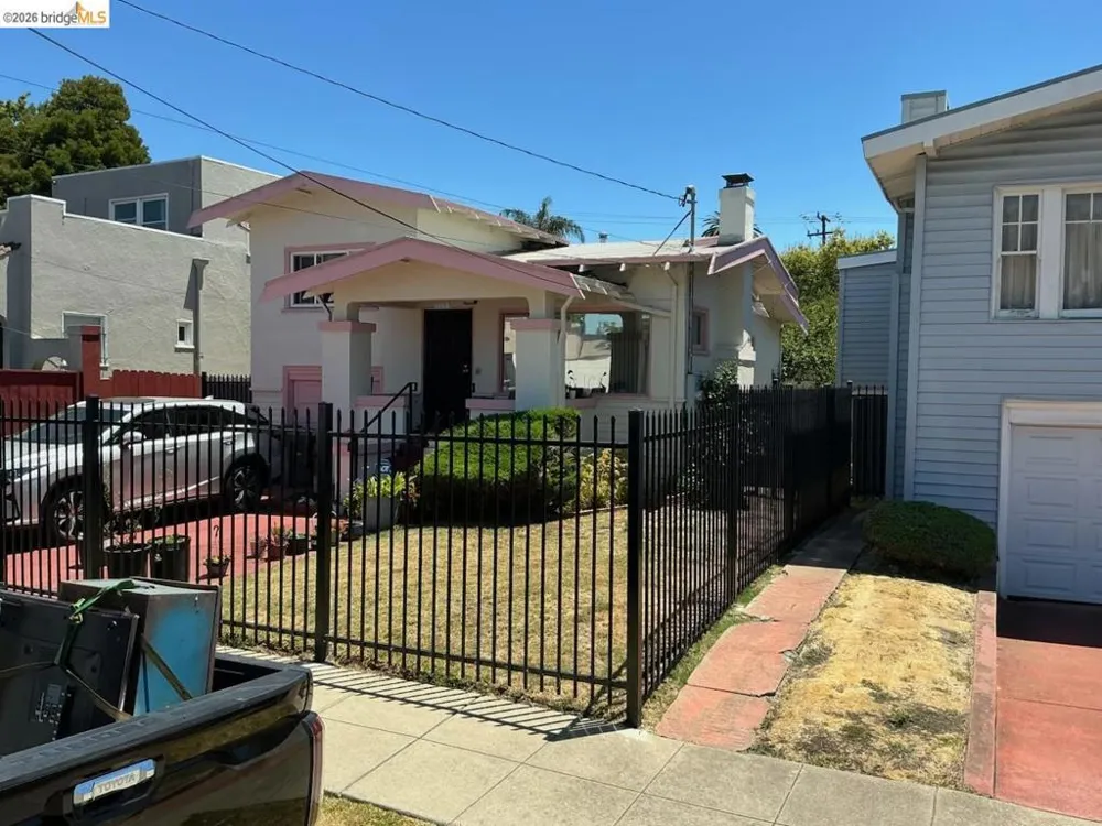 1862 66Th Ave Oakland, CA 94621