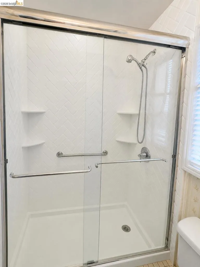 1862 66Th Ave Oakland, CA 94621