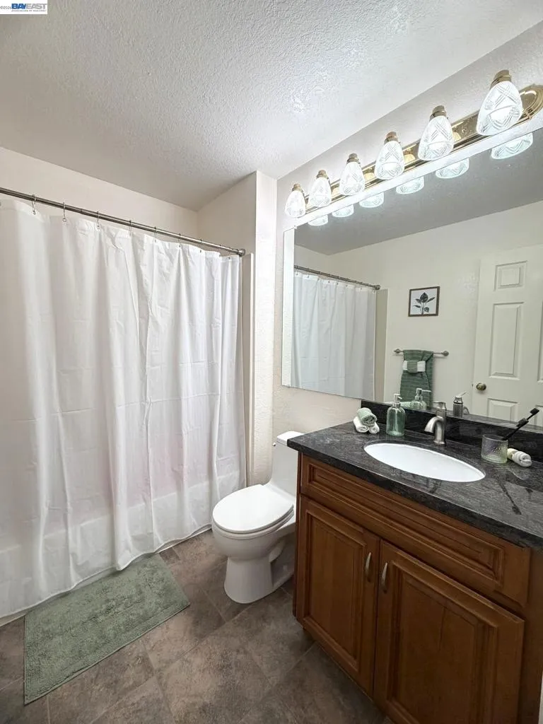 11651 Rolling Hills Pl Dublin, CA 94568