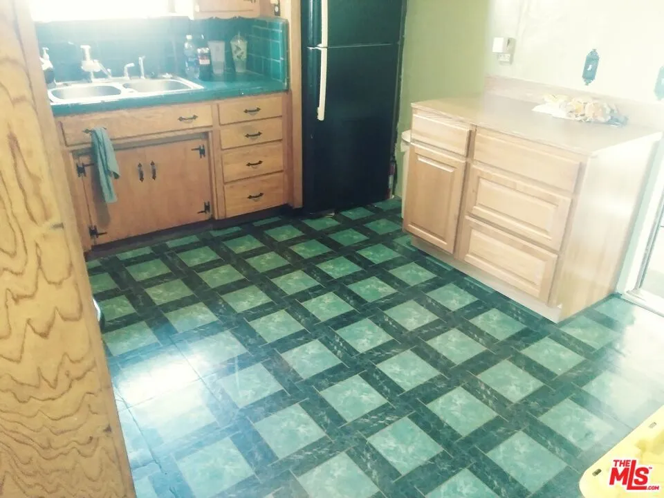 413 Broadacres Avenue Compton, CA 90220