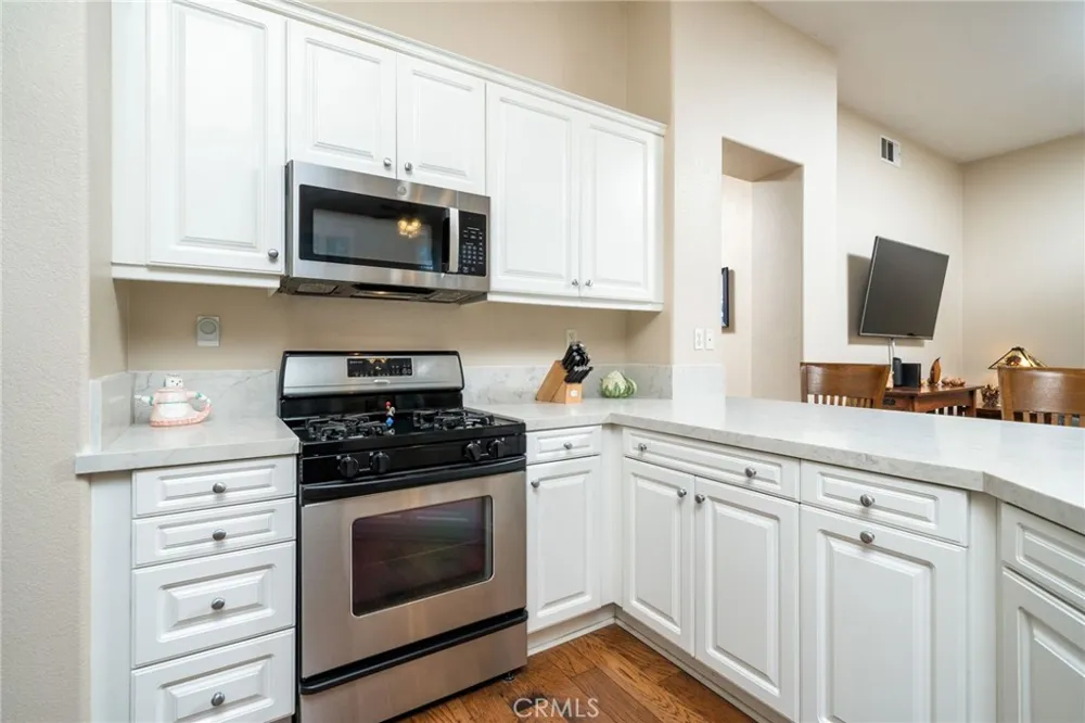 704 W 1st Street Claremont, CA 91711