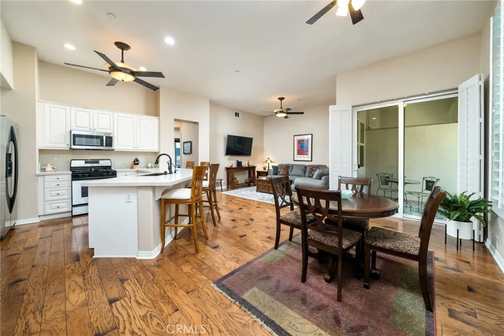 704 W 1st Street Claremont, CA 91711