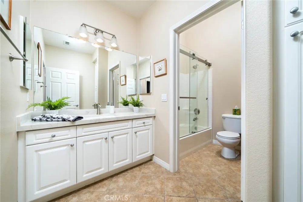 704 W 1st Street Claremont, CA 91711