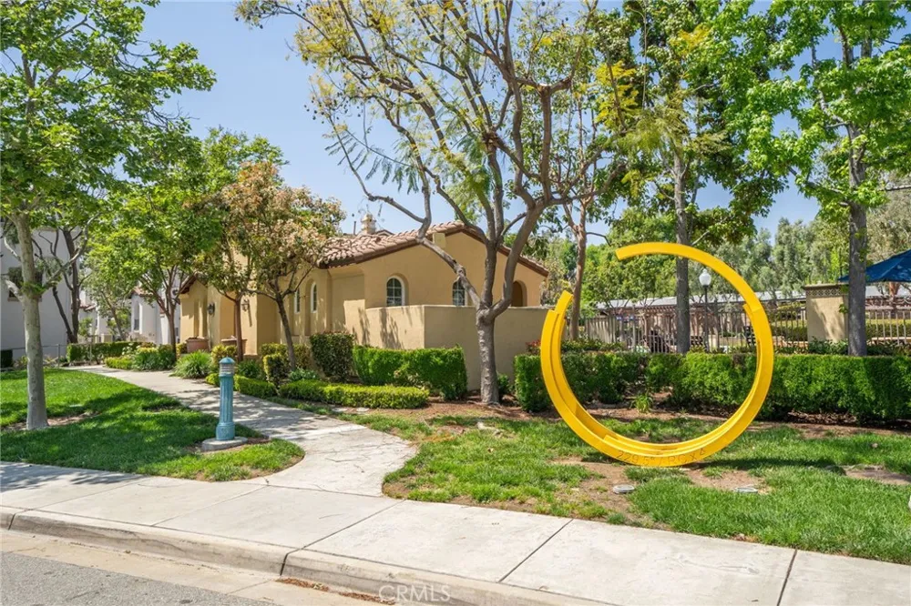 704 W 1st Street Claremont, CA 91711