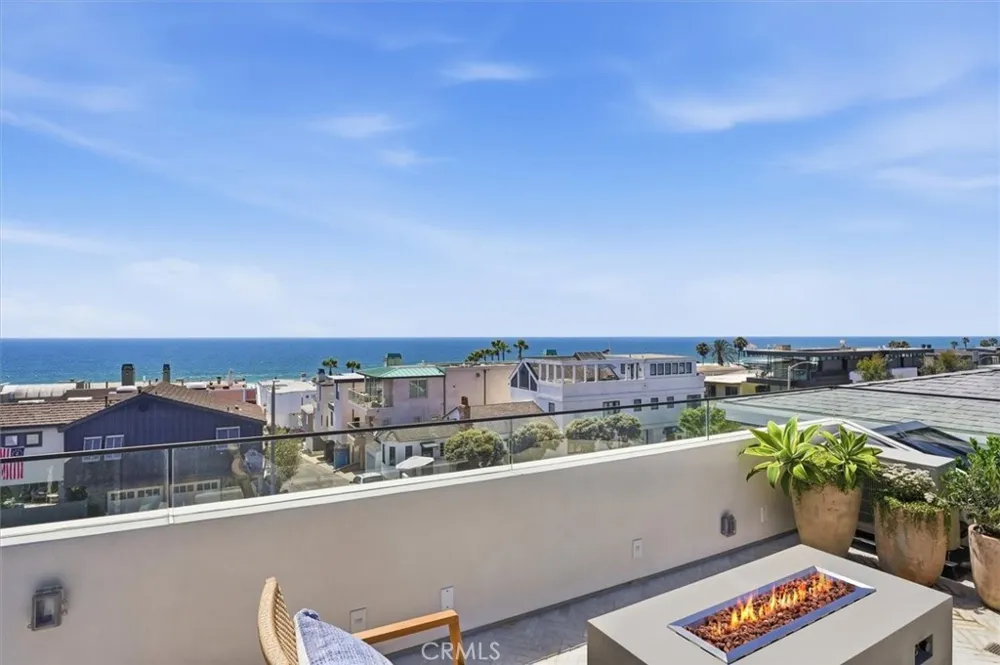 409 Bayview Drive Manhattan Beach, CA 90266