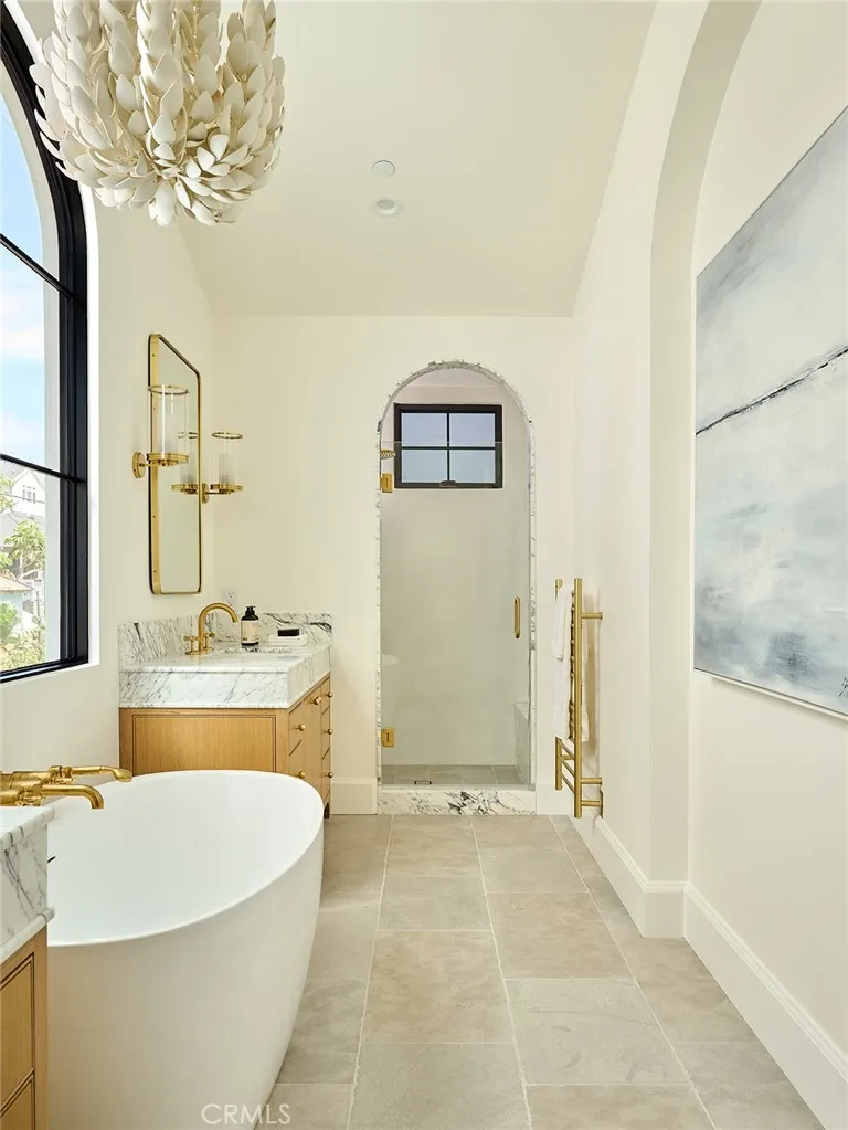 409 Bayview Drive Manhattan Beach, CA 90266