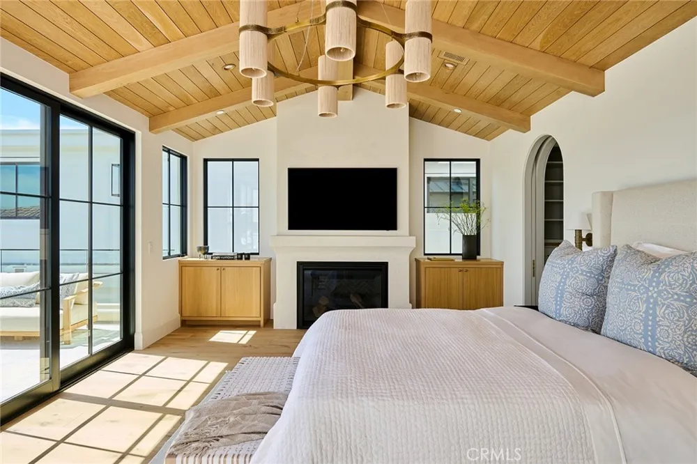 409 Bayview Drive Manhattan Beach, CA 90266