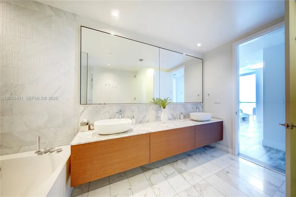 10203 Collins Ave #1502 Bal Harbour, FL 33154