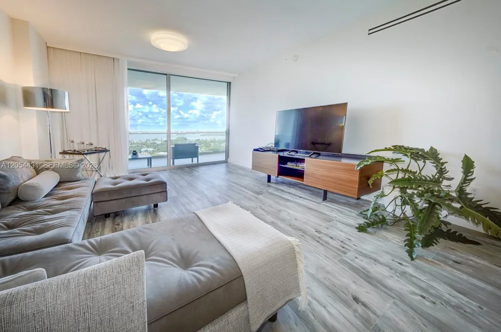 10203 Collins Ave #1502 Bal Harbour, FL 33154