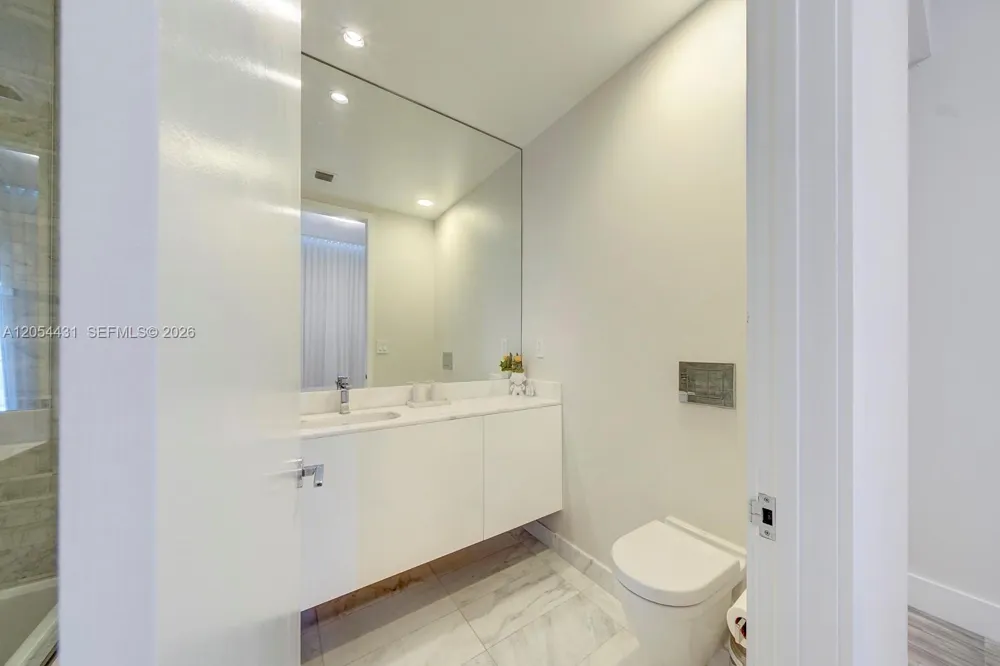 10203 Collins Ave #1502 Bal Harbour, FL 33154