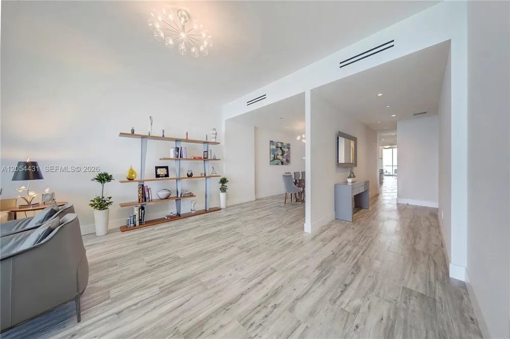 10203 Collins Ave #1502 Bal Harbour, FL 33154