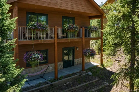 310 Arapahoe Road