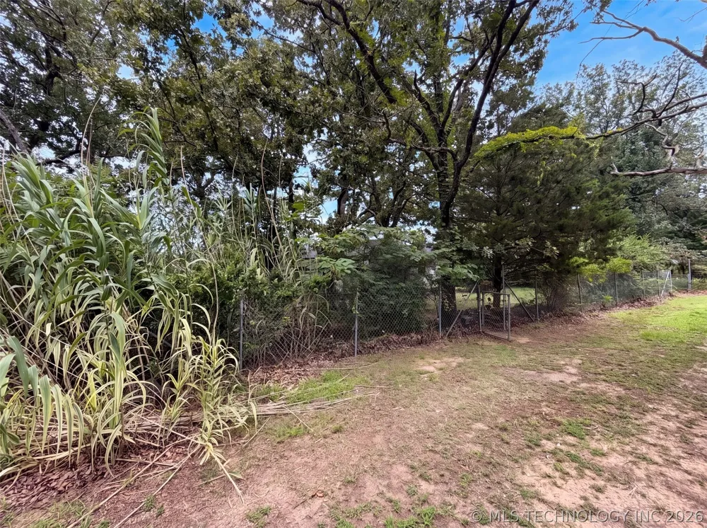 430225 E 1155 ROAD Porum, OK 74455