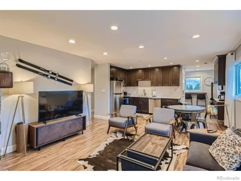 216 Pitkin Street #6