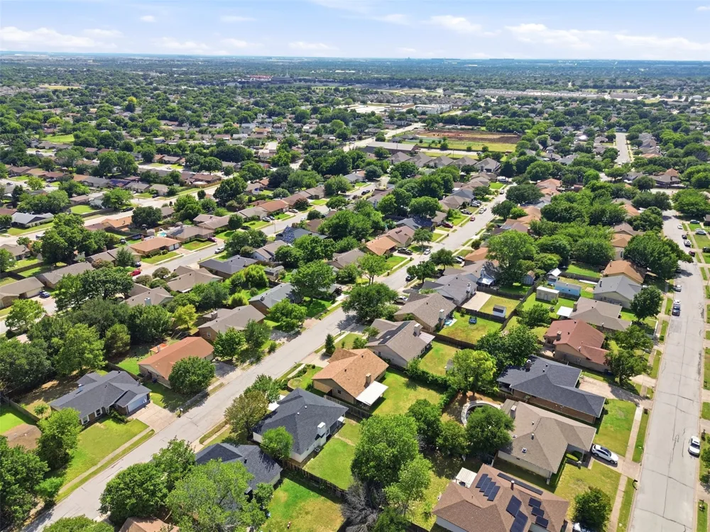 6461 Westridge Drive Watauga, TX 76148