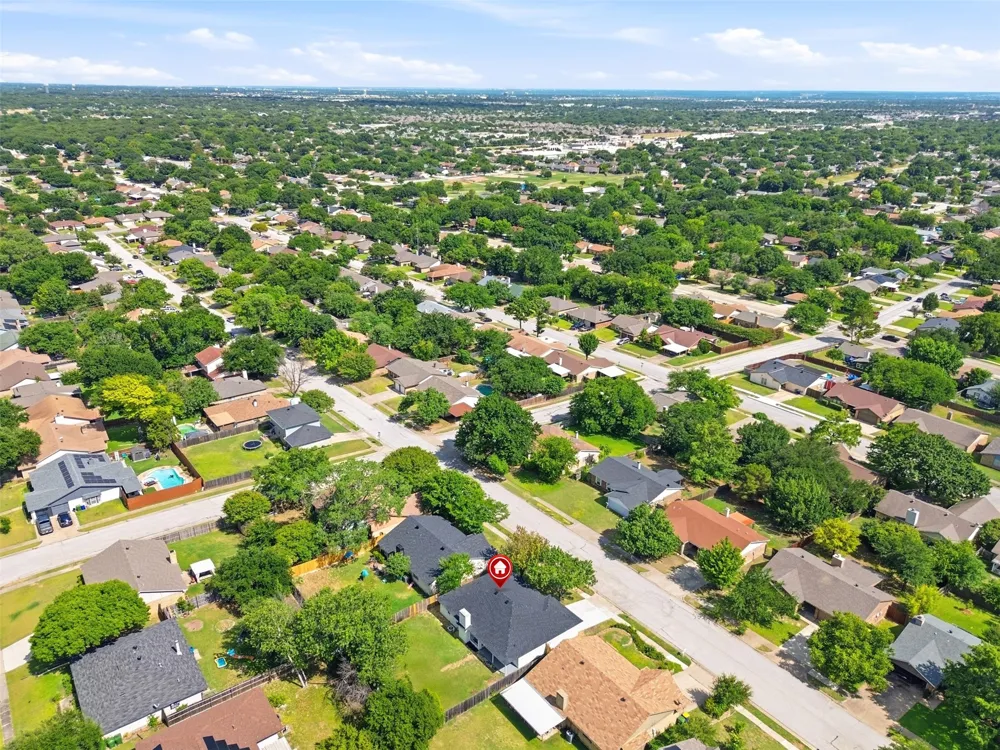 6461 Westridge Drive Watauga, TX 76148