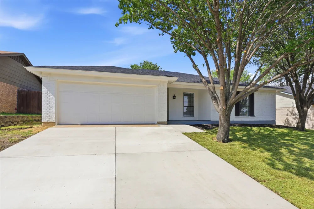 6461 Westridge Drive Watauga, TX 76148