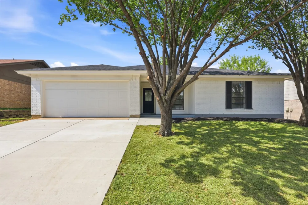 6461 Westridge Drive Watauga, TX 76148