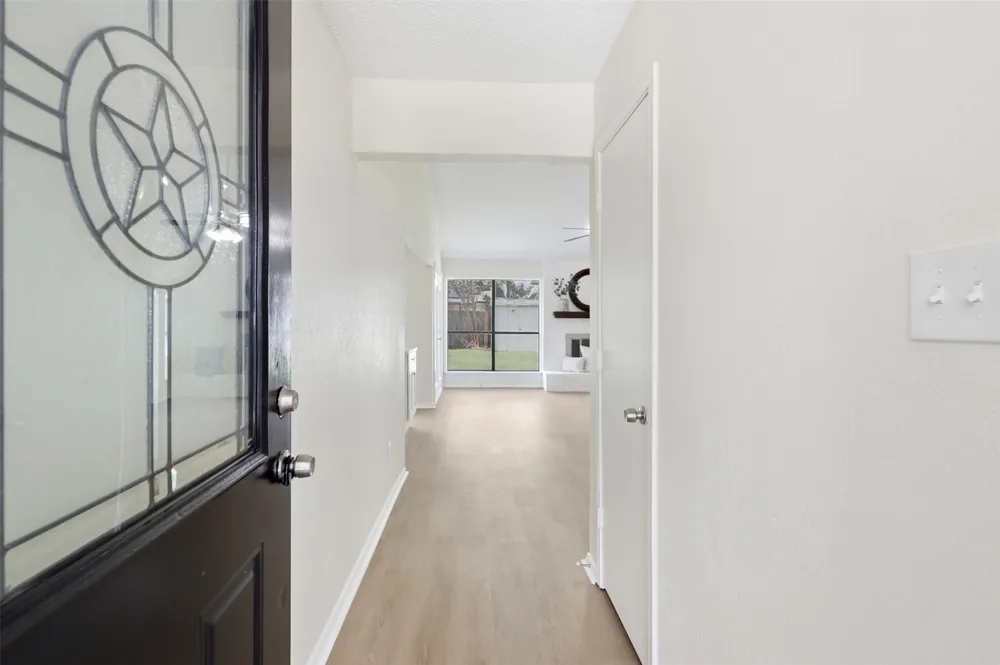 6461 Westridge Drive Watauga, TX 76148