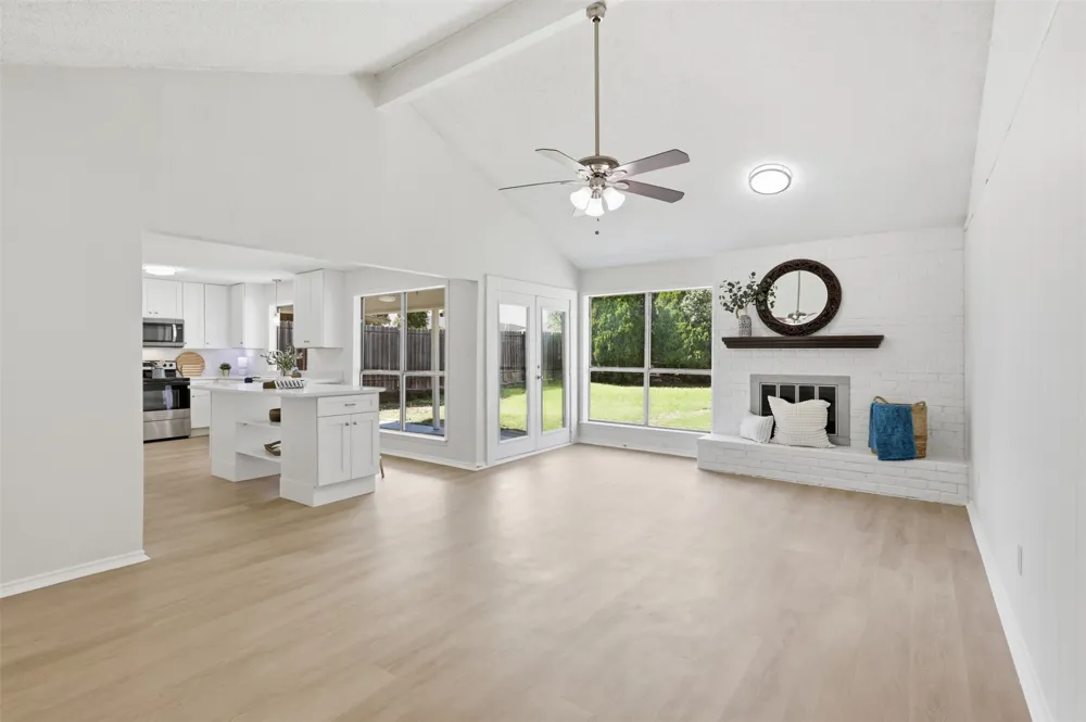 6461 Westridge Drive Watauga, TX 76148