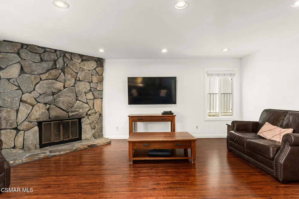 5335 Alfonso Drive Agoura Hills, CA 91301
