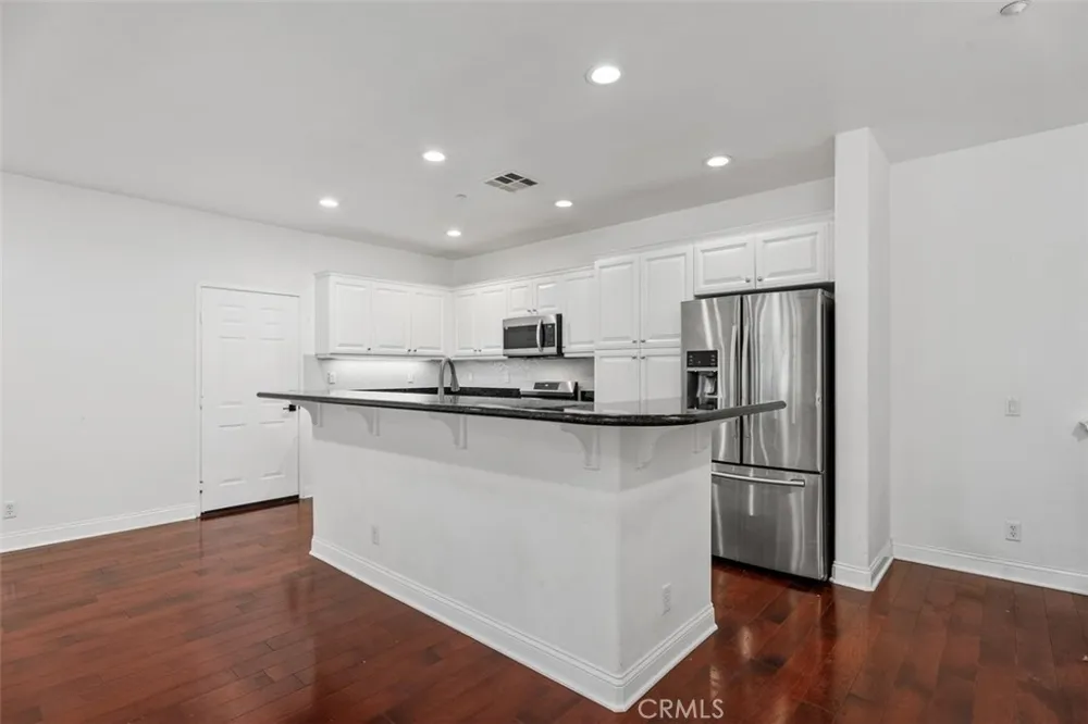 376 Quail Ridge Irvine, CA 92603