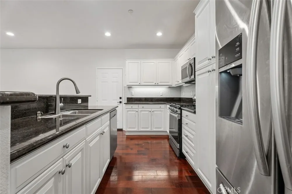 376 Quail Ridge Irvine, CA 92603