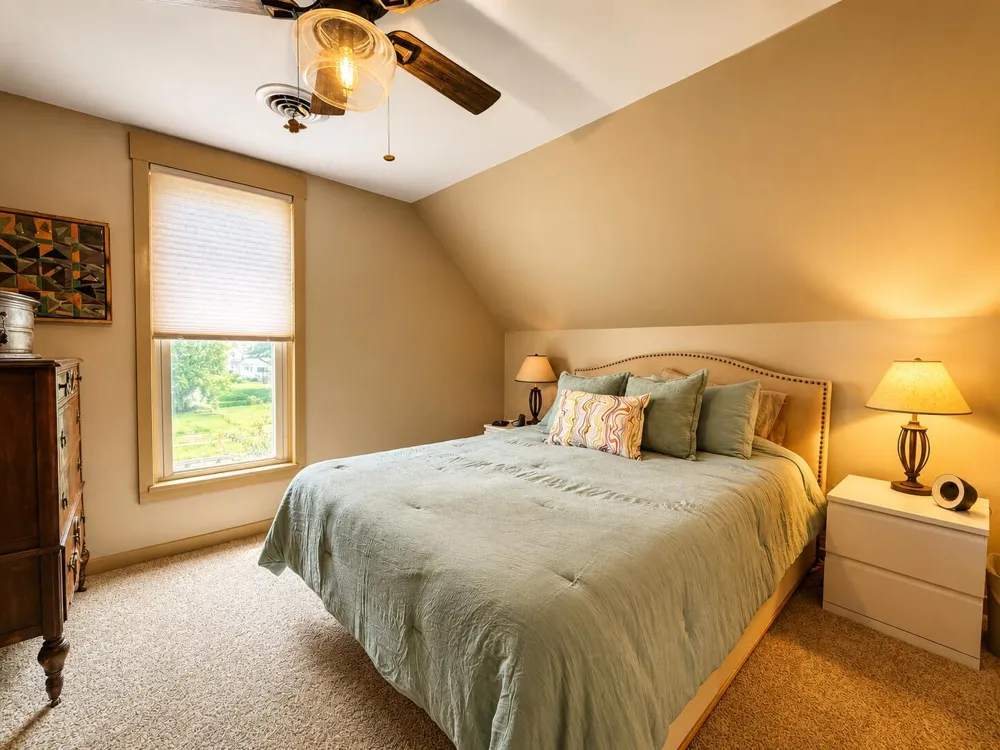 211 E Sycamore Street Three Oaks, MI 49128