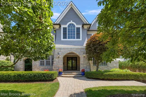 620 Lakeside Drive