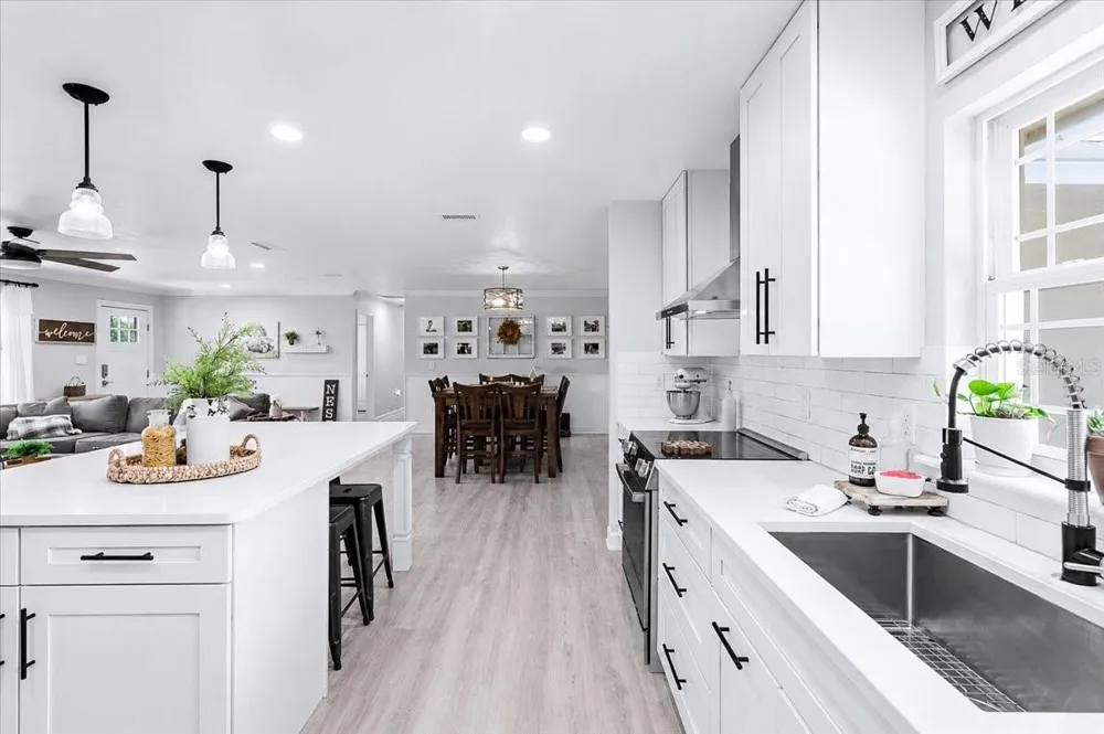 3201 NW 202 STREET Newberry, FL 32669