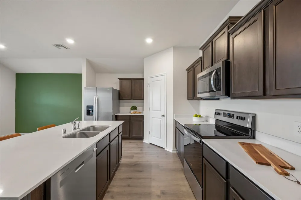 2315 Hydrangea Drive Pilot Point, TX 76258