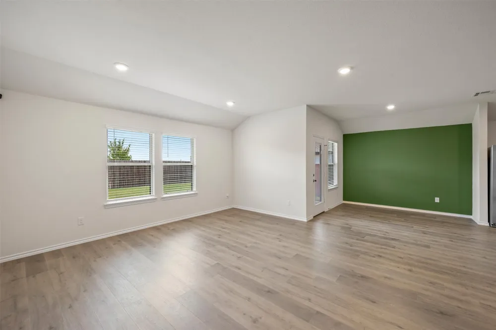 2315 Hydrangea Drive Pilot Point, TX 76258